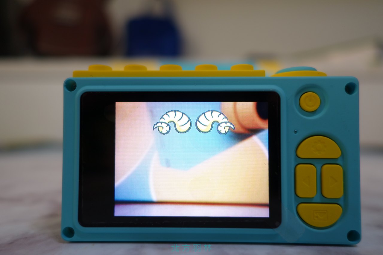 [開箱]培訓小小攝影師 可愛的積木造型兒童數位相機